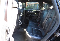 2015 Porsche Cayenne - Thumbnail 23