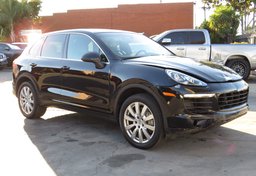 2015 Porsche Cayenne - Thumbnail 2