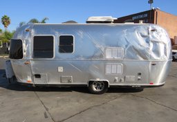 2016 Airstream Sport 22FB - Thumbnail 8