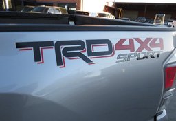 2020 Toyota Tacoma 4WD - Thumbnail 21