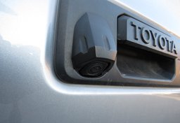 2020 Toyota Tacoma 4WD - Thumbnail 14