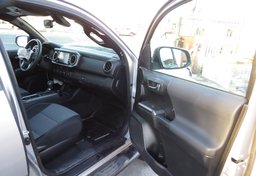 2020 Toyota Tacoma 4WD - Thumbnail 23