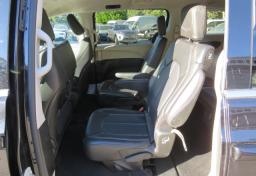 2023 Chrysler Pacifica - Thumbnail 26