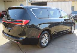 2023 Chrysler Pacifica - Thumbnail 10