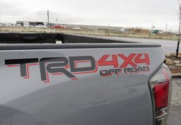 2019 Toyota Tacoma 4WD - Thumbnail 18