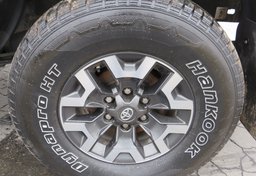 2019 Toyota Tacoma 4WD - Thumbnail 22