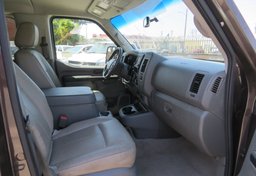 2019 Nissan NV Passenger - Thumbnail 28