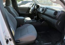 2019 Toyota Tacoma 4WD - Thumbnail 22