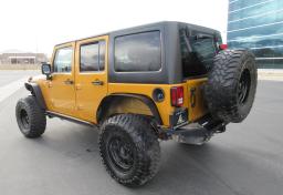 2014 Jeep Wrangler Unlimited - Thumbnail 5