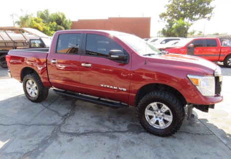 Picture of 2018 Nissan Titan