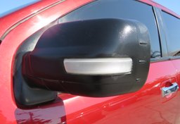 2018 Nissan Titan - Thumbnail 16