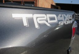 2021 Toyota Tacoma 4WD - Thumbnail 17