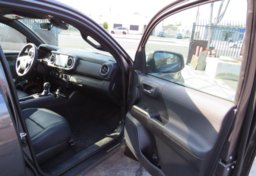 2021 Toyota Tacoma 4WD - Thumbnail 22