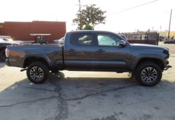 2021 Toyota Tacoma 4WD - Thumbnail 5