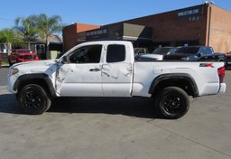 2022 Toyota Tacoma 4WD - Thumbnail 6