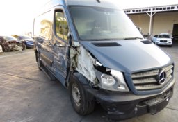 2018 Mercedes-Benz Sprinter Cargo Van - Thumbnail 4