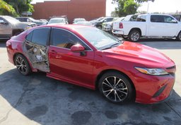 2020 Toyota Camry - Thumbnail 2