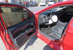 2020 Toyota Camry - Thumbnail 18