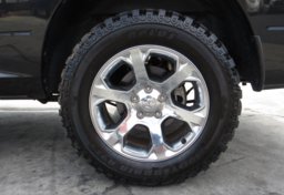 2017 Ram 1500 - Thumbnail 16