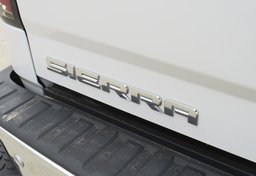 2017 GMC Sierra 1500 - Thumbnail 24