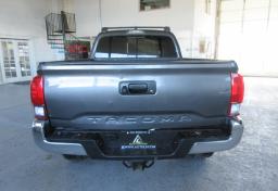 2017 Toyota Tacoma - Thumbnail 12