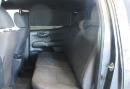 2017 Toyota Tacoma - Thumbnail 31