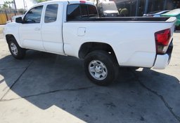 2018 Toyota Tacoma - Thumbnail 7