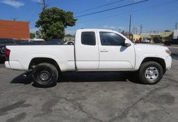 2018 Toyota Tacoma - Thumbnail 6