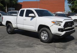 2018 Toyota Tacoma - Thumbnail 4
