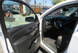 2021 Chevrolet Traverse - Thumbnail 18