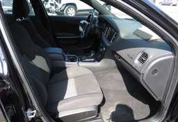 2021 Dodge Charger - Thumbnail 28