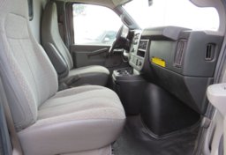 2018 Chevrolet Express Cargo Van - Thumbnail 20