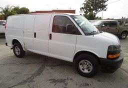 2018 Chevrolet Express Cargo Van - Thumbnail 2