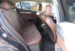 2018 Alfa Romeo Stelvio - Thumbnail 30