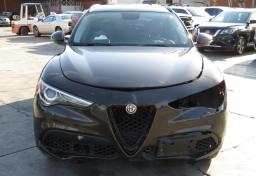 2018 Alfa Romeo Stelvio - Thumbnail 9