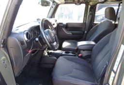 2016 Jeep Wrangler Unlimited - Thumbnail 24