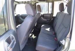 2016 Jeep Wrangler Unlimited - Thumbnail 28