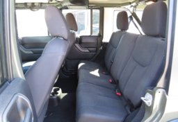 2016 Jeep Wrangler Unlimited - Thumbnail 26