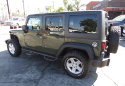 2016 Jeep Wrangler Unlimited - Thumbnail 6