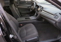 2017 Honda Civic Hatchback - Thumbnail 27