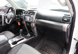 2015 Toyota 4Runner - Thumbnail 24