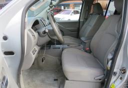 2016 Nissan Frontier - Thumbnail 23