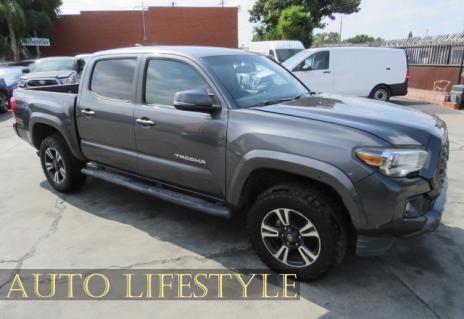 Picture of 2016 Toyota Tacoma
