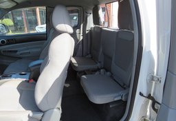 2014 Toyota Tacoma - Thumbnail 20