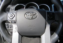 2014 Toyota Tacoma - Thumbnail 31