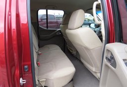 2016 Nissan Frontier - Thumbnail 24