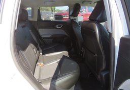 2022 Jeep Compass - Thumbnail 25