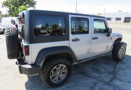 2015 Jeep Wrangler Unlimited - Thumbnail 7