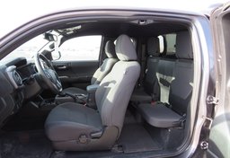 2017 Toyota Tacoma - Thumbnail 27