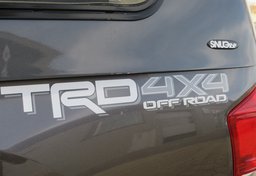 2017 Toyota Tacoma - Thumbnail 22